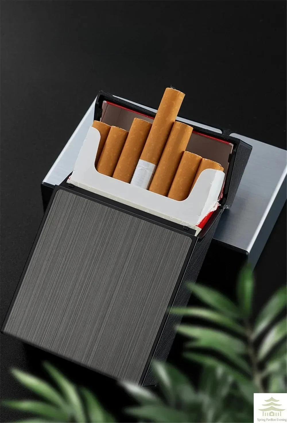 Portable Cigarette Case Metal Smoking Cigarette Box 20pcs Capacity Tobacco Holder Cigarettes Pack Cover Storage Box Men's Gadget